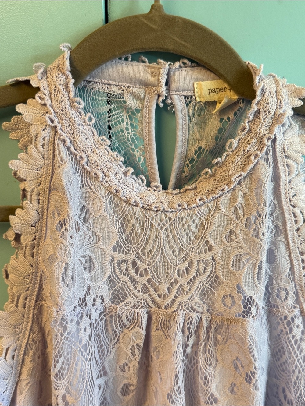Paper and Tee Lavender Lace Top, M